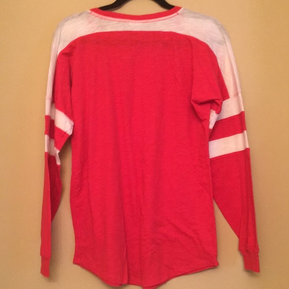PINK Victoria’s Secret Long Sleeve Tee Size Small - Picture 4 of 4